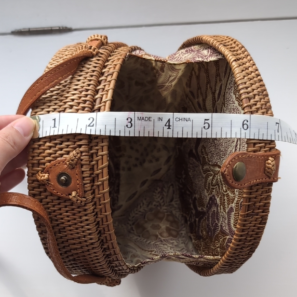 Round Rattan Woven Bag - Picture 7 of 12